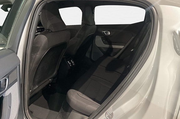 Polestar 2 12 of 18