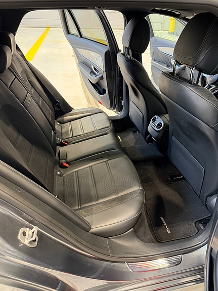 Mercedes-Benz E63 9 of 21