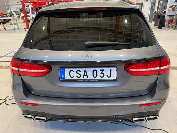 Mercedes-Benz E63 15 of 21