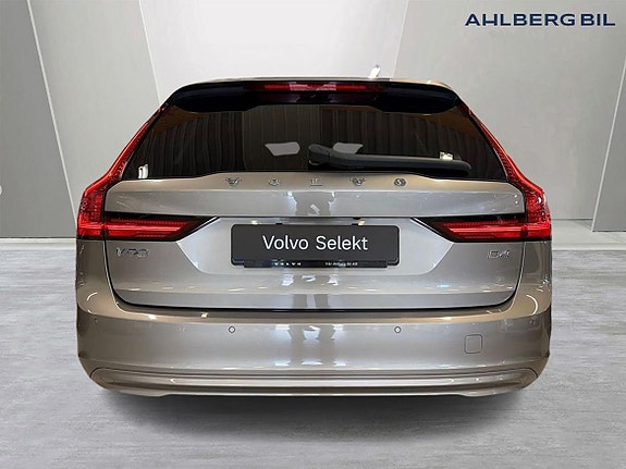Volvo V90 3 of 13