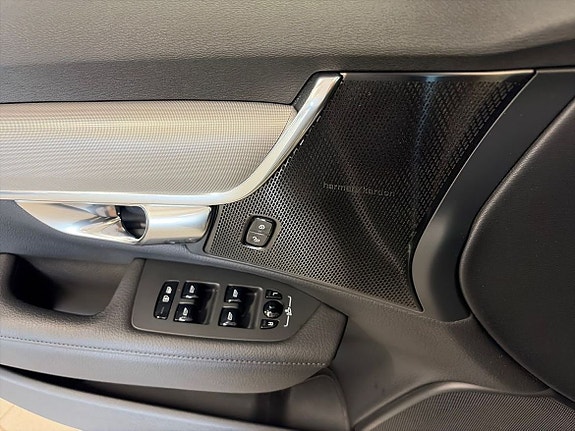 Volvo V90 10 of 13