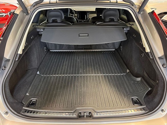 Volvo V90 4 of 13