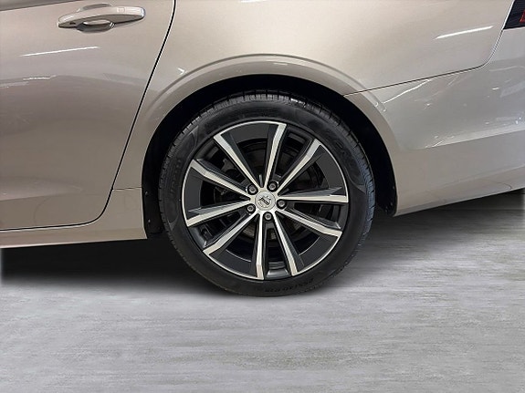 Volvo V90 5 of 13