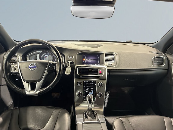 Volvo V60 8 of 20