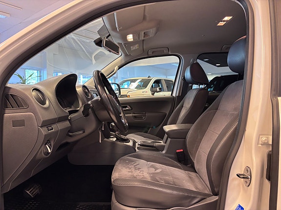 Volkswagen Amarok 8 of 16