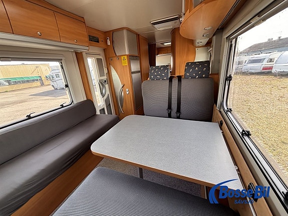 Weinsberg Meteor 790 * Solcell * Markis * A/C * Dragkrok * 9 of 18
