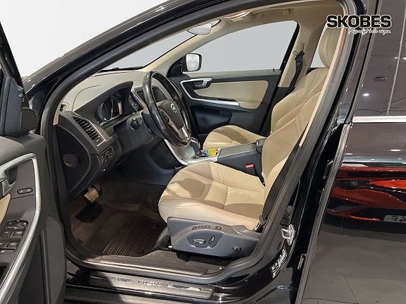 Volvo XC60 7 of 19