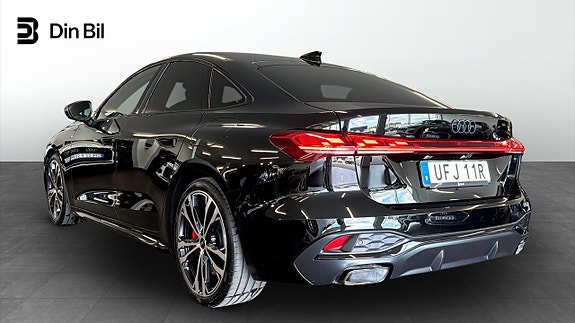 Audi A5 3 of 22
