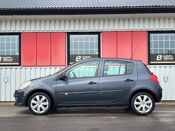 Renault Clio 3 of 17