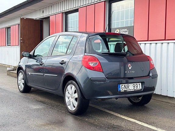 Renault Clio 4 of 17
