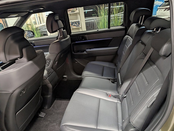 Hyundai Santa Fe 7 of 8