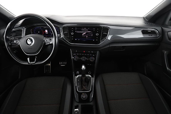 Volkswagen T-Roc 13 of 30