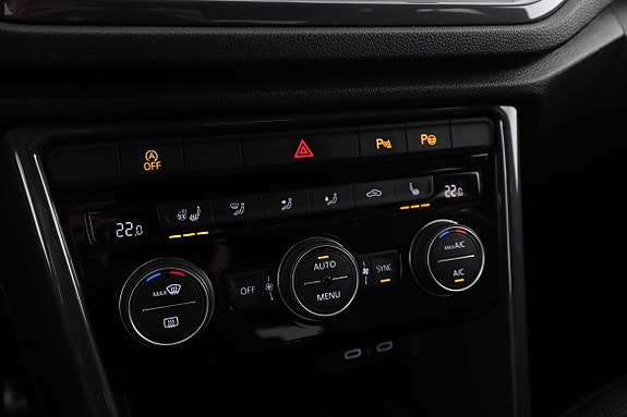 Volkswagen T-Roc 25 of 30