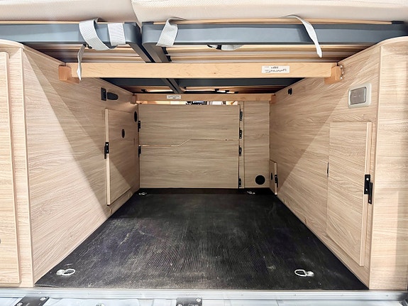 Knaus Boxstar 600 ME Lifetime Långbädd Lithium 314Ah Solpanel MaxxFan Vinterpaket 28 of 30