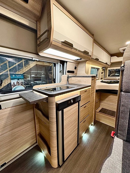 Knaus Boxstar 600 ME Lifetime Långbädd Lithium 314Ah Solpanel MaxxFan Vinterpaket 17 of 30