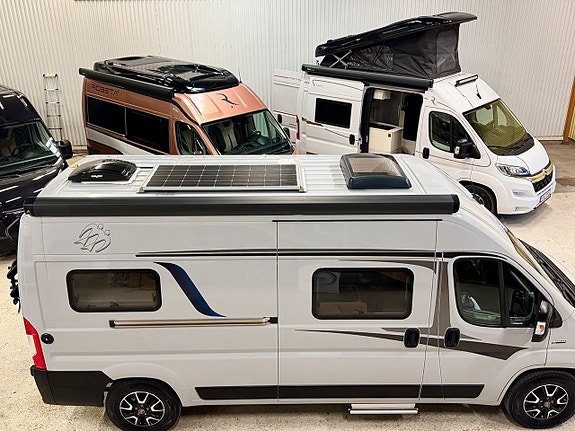 Knaus Boxstar 600 ME Lifetime Långbädd Lithium 314Ah Solpanel MaxxFan Vinterpaket 7 of 30