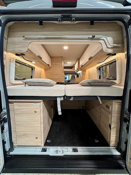 Knaus Boxstar 600 ME Lifetime Långbädd Lithium 314Ah Solpanel MaxxFan Vinterpaket 26 of 30