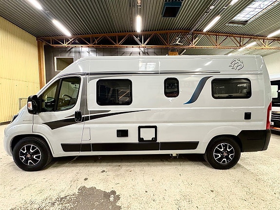 Knaus Boxstar 600 ME Lifetime Långbädd Lithium 314Ah Solpanel MaxxFan Vinterpaket 4 of 30