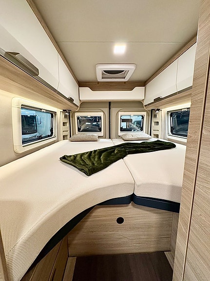 Knaus Boxstar 600 ME Lifetime Långbädd Lithium 314Ah Solpanel MaxxFan Vinterpaket 24 of 30