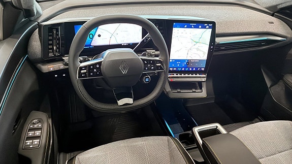 Renault Scenic E-Tech 12 of 25