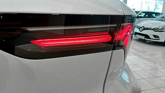 Renault Scenic E-Tech 24 of 25