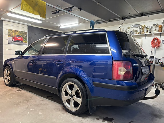 Volkswagen Passat 3 of 7