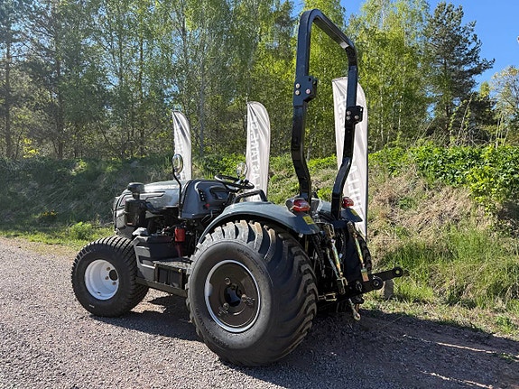 Kompakt traktor med 4WD 50 hk