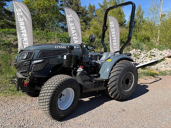 Kompakt traktor med 4WD 50 hk 8 of 8