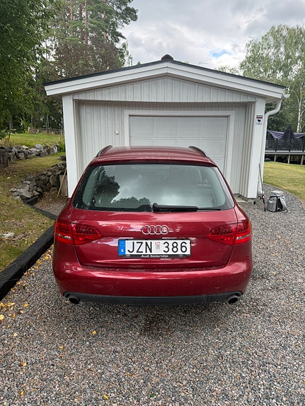 Audi A4 5 of 14