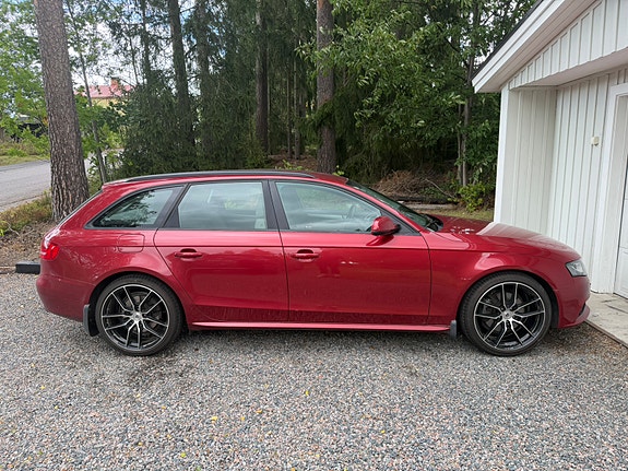 Audi A4 3 of 14