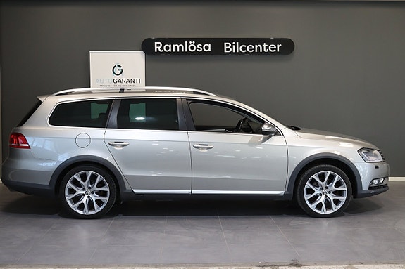 Volkswagen Passat Alltrack 8 of 22