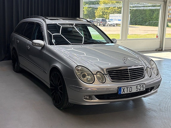 Mercedes-Benz E240 2 of 14