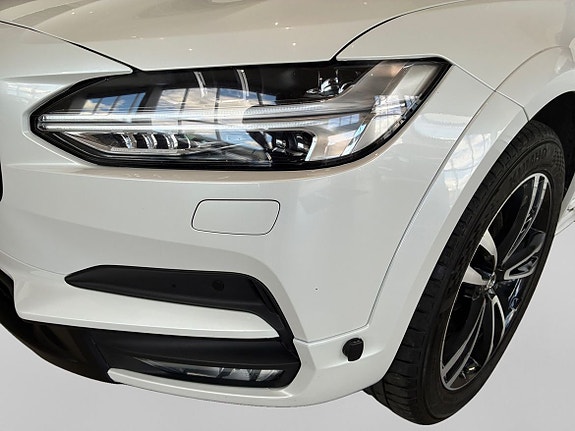 Volvo V90 Cross Country 20 of 22