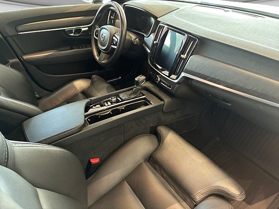 Volvo V90 Cross Country 15 of 22