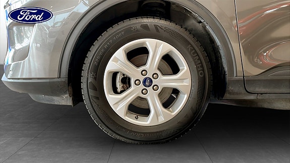 Ford Kuga 9 of 9