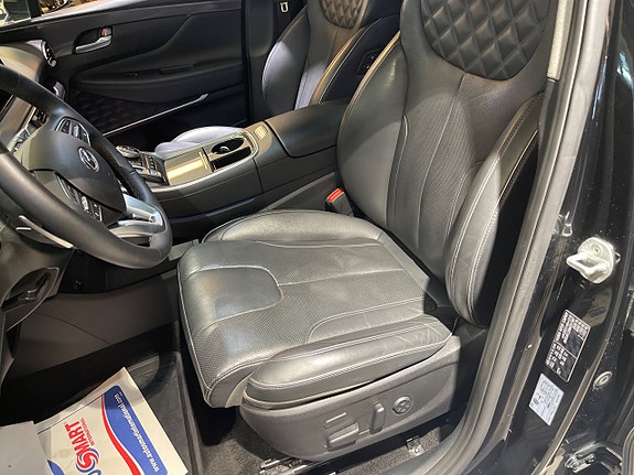 Hyundai Santa Fe 8 of 12