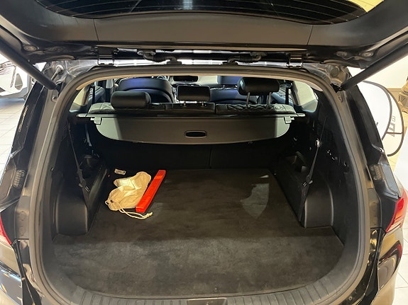 Hyundai Santa Fe 12 of 12