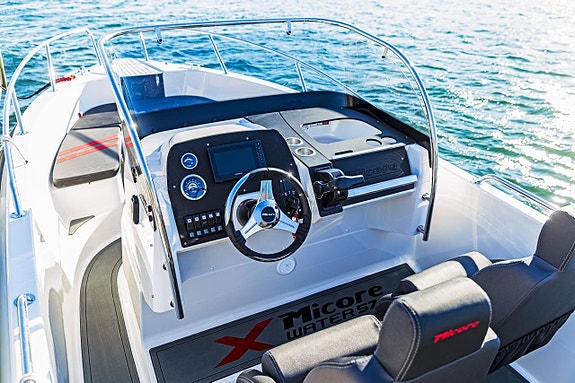 Fin begagnad Micore XW57sc 2022 med Honda BF115 LRTU 2022 2 of 8