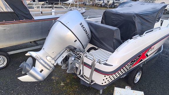 Fin begagnad Micore XW57sc 2022 med Honda BF115 LRTU 2022 6 of 8