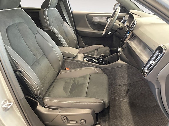 Volvo C40 16 of 26
