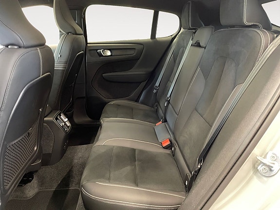 Volvo C40 15 of 26