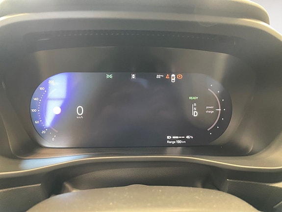 Volvo C40 13 of 26