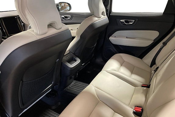 Volvo XC60 23 of 26