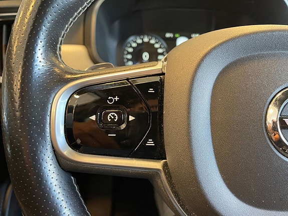 Volvo V90 24 of 26