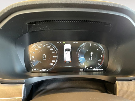 Volvo V90 12 of 26