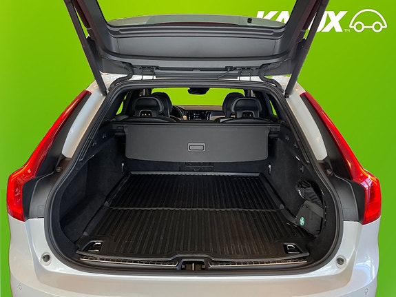 Volvo V90 16 of 26