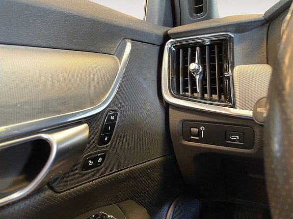 Volvo V90 20 of 26