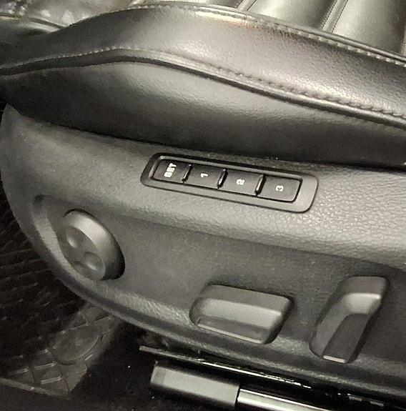 Volkswagen Passat 23 of 25