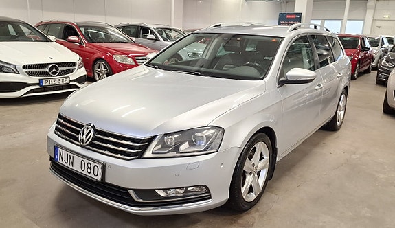 Volkswagen Passat 3 of 25