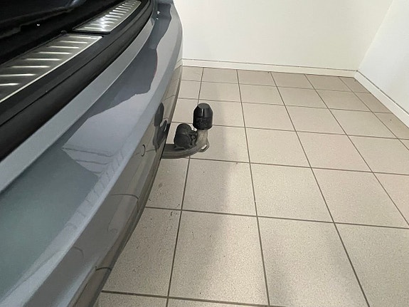 BMW 540d 3 of 5